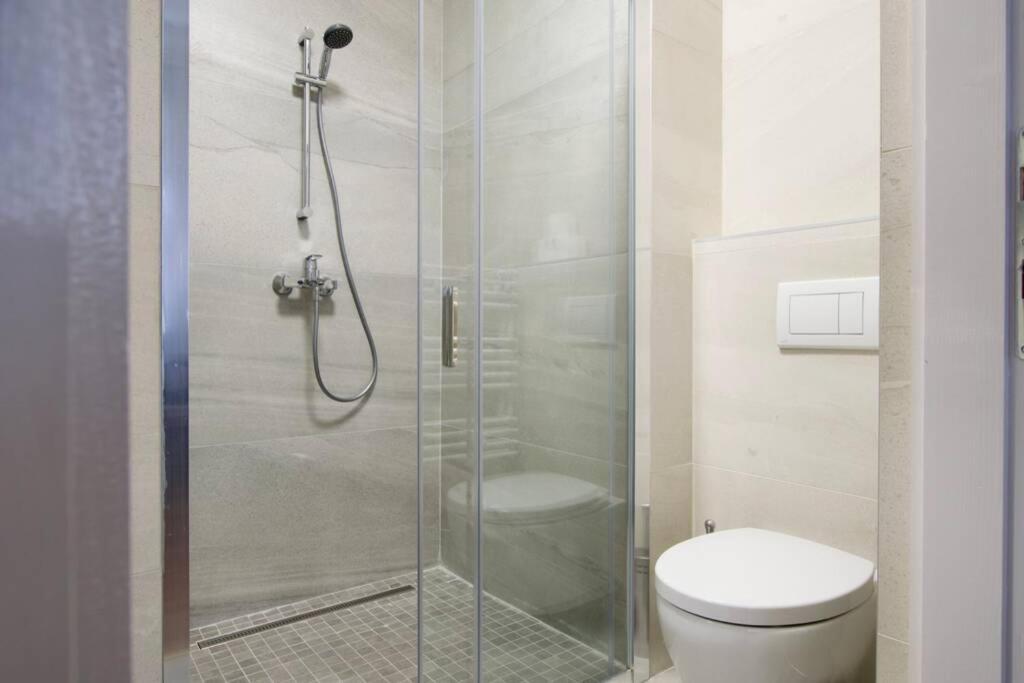 Premium Apartment By Hi5-Vaci Str. 3 Bedroom Budapeşte Dış mekan fotoğraf
